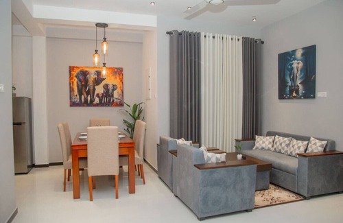 Hikkaduwa House | White Elephant Villa
