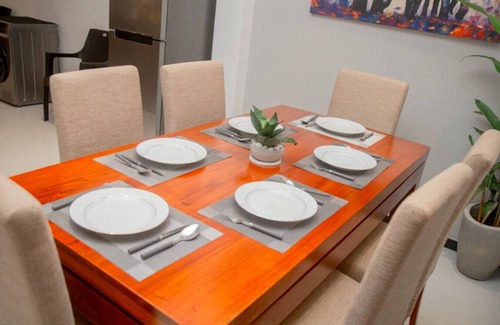 Hikkaduwa House | White Elephant Villa
