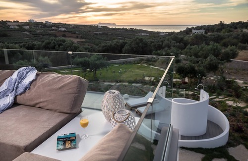 Adele Villa | White Grace Villa, White Grace Villa