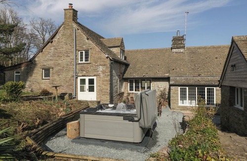 Longtown Cottage | White Haywood Farmhouse