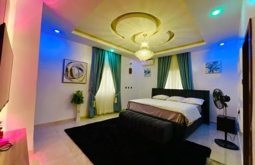 Arigbajo Apartment | White House 3 Bedroom Apartment - Abeokuta