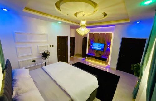 Arigbajo Apartment | White House 3 Bedroom Apartment - Abeokuta