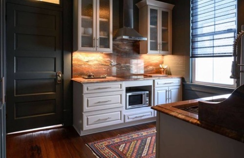Beauregard Town Historic District House | White House @ America Street