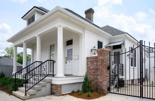 Beauregard Town Historic District House | White House @ America Street