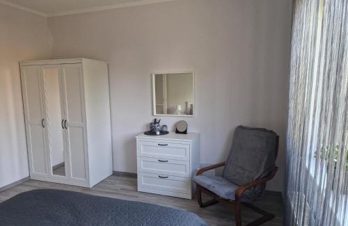 Erzsebetfalva Apartment | White House Apartman Budapest