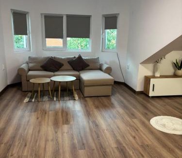 Haskovo Apartment | White House Apartments - Studio Lux