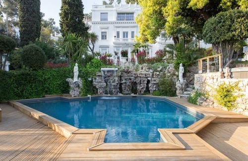 California - Pezou Villa | WHITE HOUSE CANNES - Luxury Villa Rental
