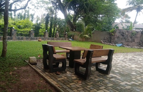 Maspotha House | White House Family StaynKurunegala Srilanka