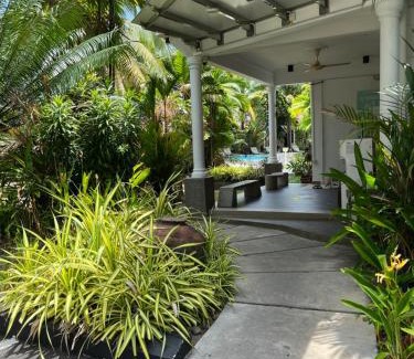 Lubok Buaya Resort | White Lodge