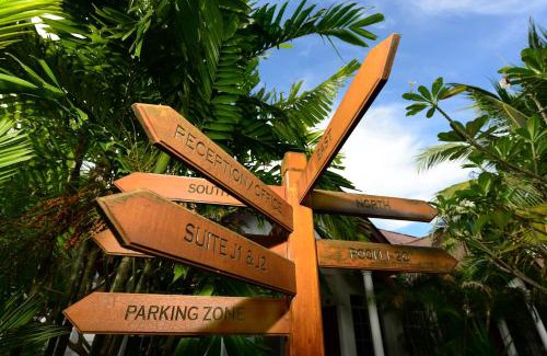 Lubok Buaya Resort | White Lodge