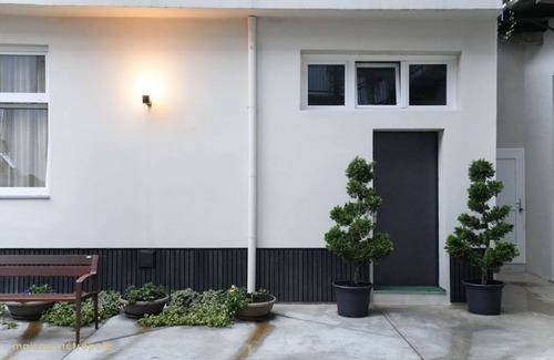 Aurora Apartment | White Oasi Apartment