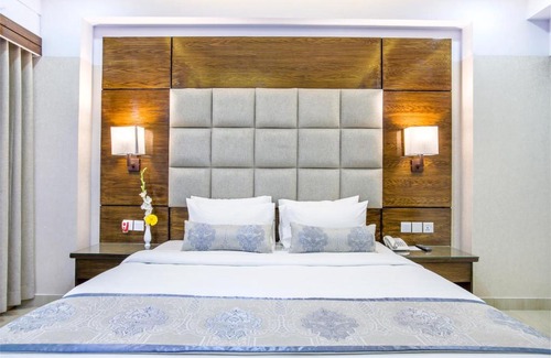 Uttara Hotel | White Palace Hotel