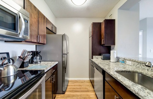 White Plains Apartment | White Plains One Bedroom with Generous Amenities