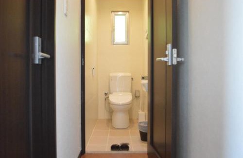 Kadena-cho Apartment | White Reef