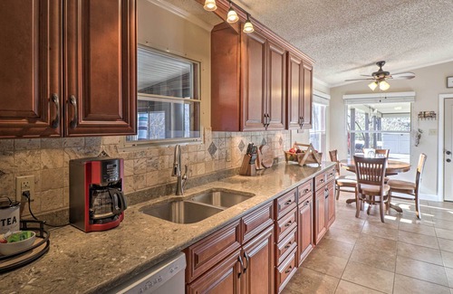 Cotter House | White River Fishing Escape w/Deck & Patio!