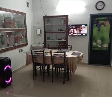 Mananthavady House | White Rose