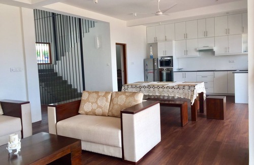 Hikkaduwa Villa | White Sand Villa Hikkaduwa