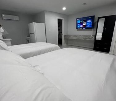 Port Isabel Hotel | White Sands Inn, Marina, Bar & Grill