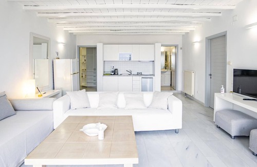 Posidonia Villa | White Shell Suite