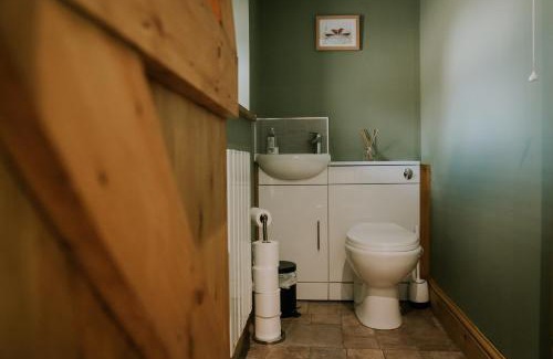 Haltwhistle House | White Side Cottage