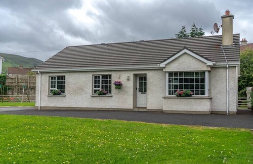 Buncrana House | White Strand Beach House - Wild Atlantic Wanderer