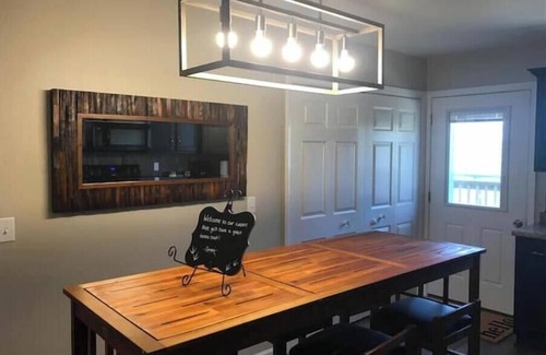 Van Buren House | White Tail Trail