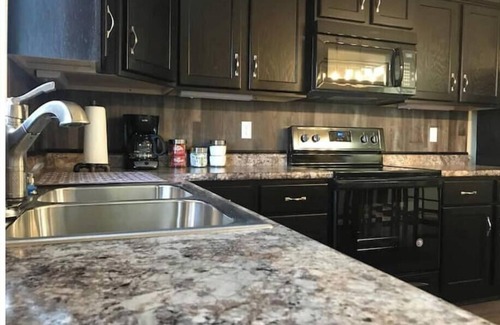 Van Buren House | White Tail Trail