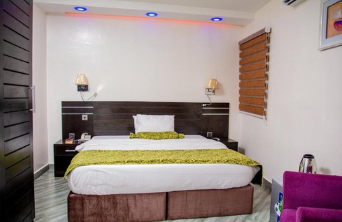 Ibadan Hotel | White Vill Hospitality and Homes