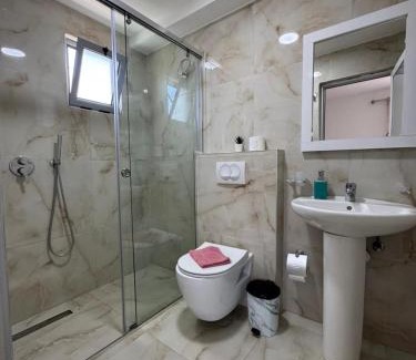Ksamil Apartment | White Villa Ksamil
