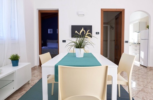 Alcamo Marina Villa | WHITE VILLA sleeps up to 23 people IDEAL FOR FAMILIES AND FRIENDS