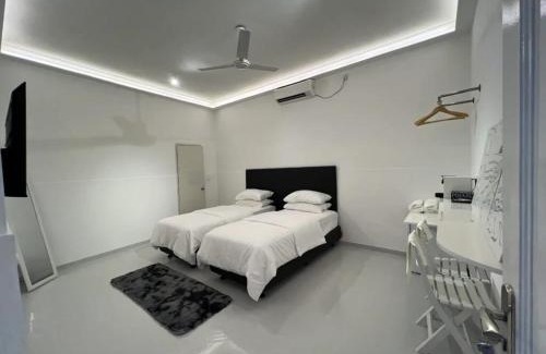 Muli House | White Water Inn