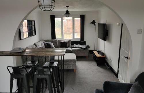 St Neots Apartment | Whitehouse Holiday Lettings - Luxury Serviced Properties in St Neots, Little Paxton and Great Paxton
