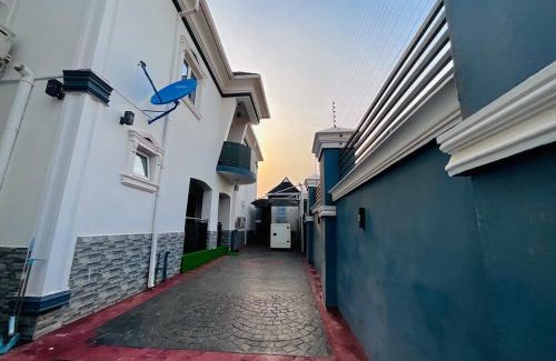 Arigbajo Apartment | Whitehouse One-Bedroom Apartment Abeokuta