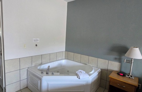 Whitesboro Hotel | Whitesboro Inn & Suites