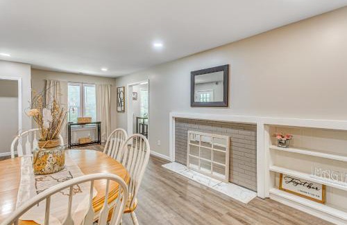 Whiteville House | Whiteville Home with Fire Pit Near Lake Waccamaw!