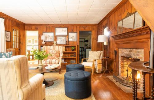 Sheffield House | Whitney by AvantStay Private Berkshires Estate