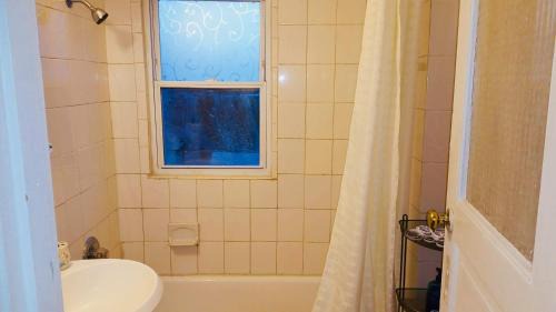 Hartford Apartment | Whitney Wonder