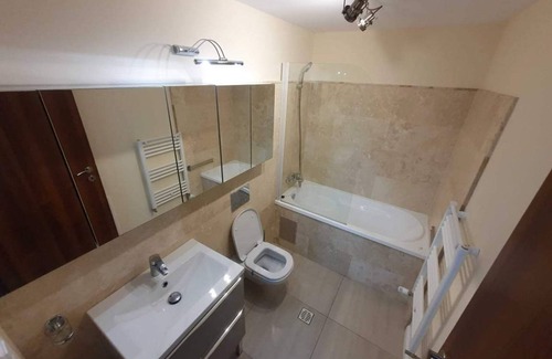 Sector 2 House | Whole apartment with lake view, parks. 4 persons