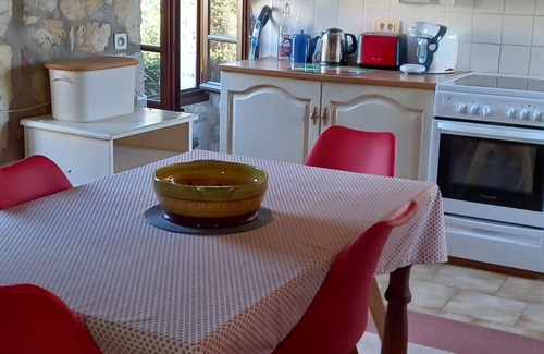 Souel House | Whole cozy country cottage in South of France.