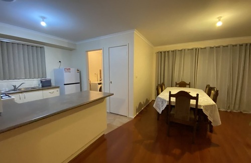 Carrum Apartment | Whole Double Story House- 4QB & 1SB- Carrum Beach- Fully Furnished- Free Parking