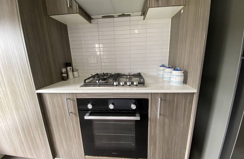Kurunjang House | Whole house with 4 Queen Beds-Cozy Tranquil House - Close to Melbourne Airport