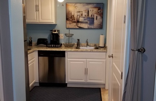 Harbor Apartment | Whole Studio-Private Entrance, Private Kitchen, Private Bathroom, reserv Parking