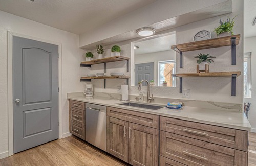 Fruita House | Whomping Willow: Downtown Home with Hot Tub