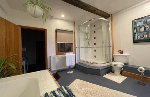Leominster Bed & Breakfast | Wickton Court