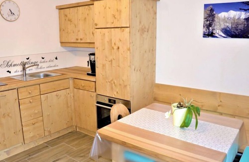 Leithen Apartment | Wiesenhof by Interhome