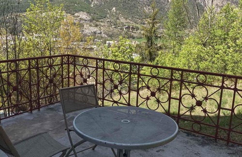 Jausiers Apartment | Wifi, 2nd floor, swimming pool, sauna, terrace, balcony, parking, tv, 55m², Pra Loup