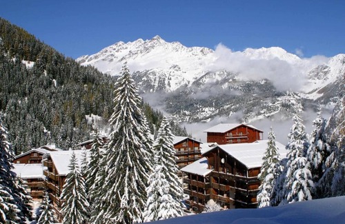 Valfrejus Apartment | Wifi, 70m from ski slopes, 1st floor, view mountain, balcony, tv, ski locker, 19m², Valfréjus