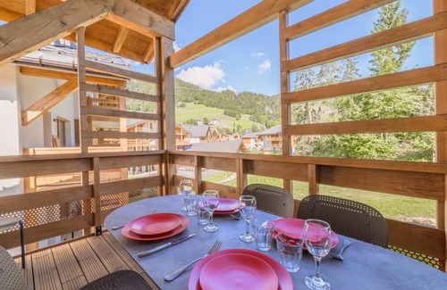 Megeve Apartment | Wifi, swimming pool, sauna, hammam, terrace, balcony, parking, tv, ski locker, 32-40m², Megève