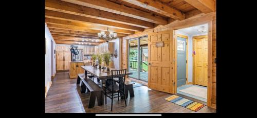 Newaygo Cabin | Wild River Lodge
