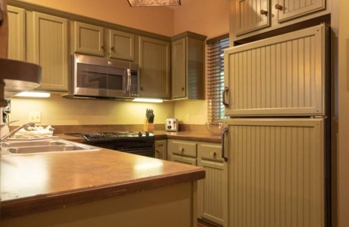 Big Cedars Condo | Wilderness Club at Big Cedar, Ridgedale, Missouri, 1 Bedroom Lodge